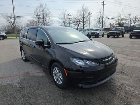 New 2026 Chrysler Voyager LX FWD image 3
