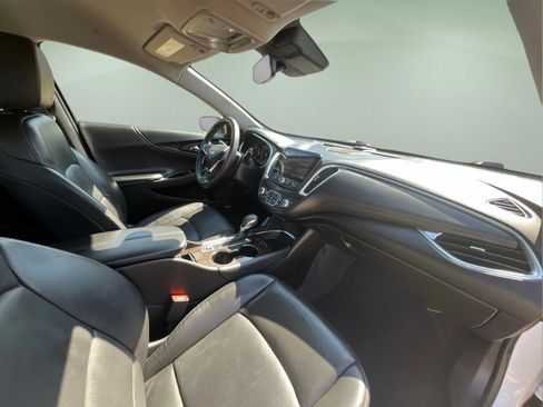 Used 2024 Chevrolet Malibu LT FWD image 35