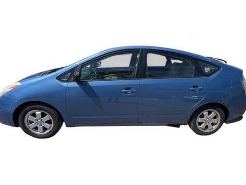 Used 2005 Toyota Prius FWD image 2