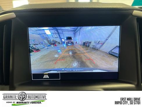 Used 2024 GMC Terrain SLT AWD/4WD image 21
