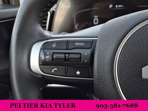 Used 2023 Kia Sportage EX image 25
