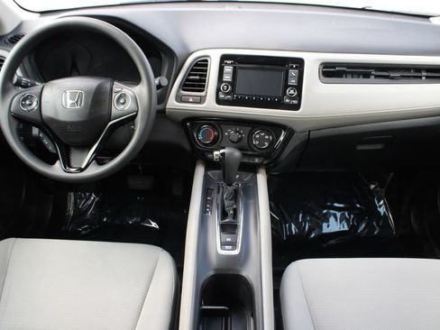 Certified 2019 Honda HR-V LX image 17