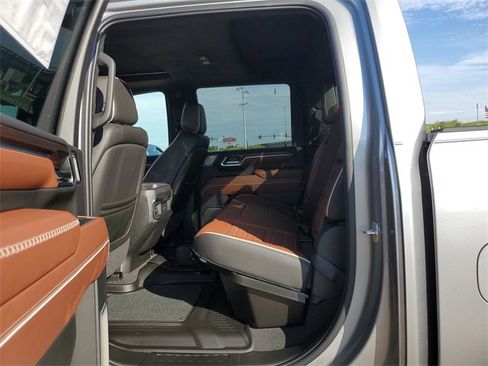 New 2025 GMC Sierra 2500 Denali Ultimate image 10