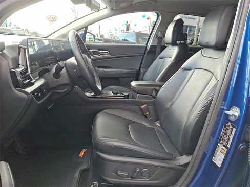 Used 2023 Kia Sportage EX image 14