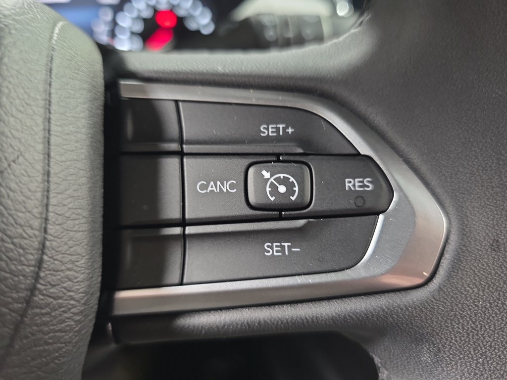 Used 2024 Jeep Compass Latitude AWD/4WD image 20