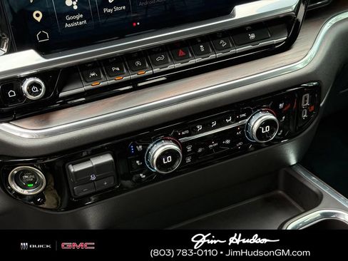 Used 2023 GMC Sierra 1500 SLT AWD/4WD image 34