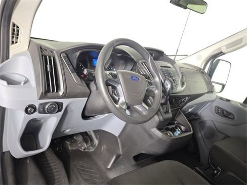 Used 2019 Ford Transit 350 XLT image 9