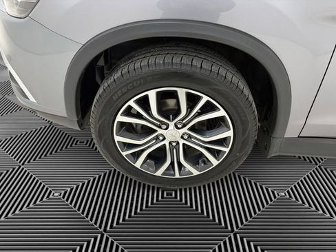 Used 2019 Mitsubishi Outlander Sport SE image 9
