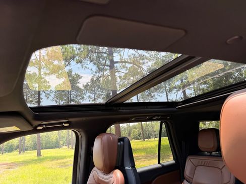 Used 2023 Lincoln Navigator L Reserve w/ Equipment Group 201A AWD/4WD image 26