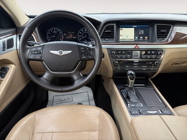 Used 2015 Hyundai Genesis 3.8 w/ Option Group 02 RWD image 10