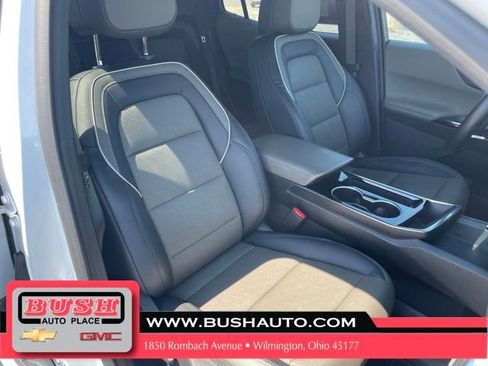 Used 2025 Chevrolet Equinox LT w/ Convenience Package II FWD image 26