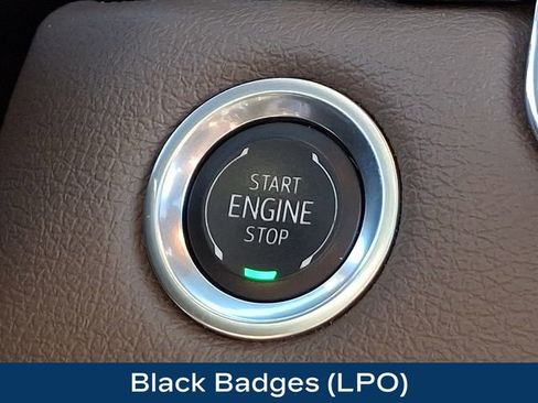 Used 2024 GMC Canyon Denali w/ LPO, Denali Black Edition image 31