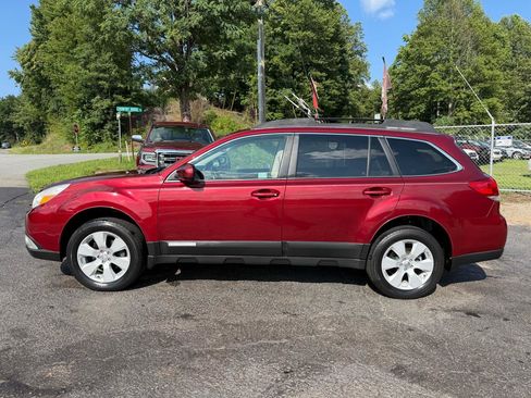 Used 2011 Subaru Outback 2.5i Limited w/ PWR Moonroof Pkg AWD/4WD image 4