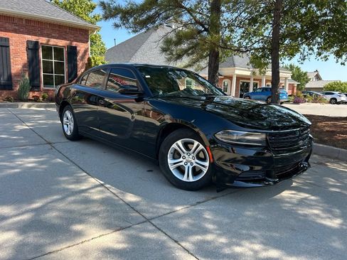 Used 2021 Dodge Charger SXT w/ Leather Interior Group RWD image 1