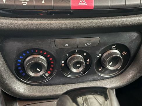 Used 2019 RAM ProMaster City Tradesman image 19