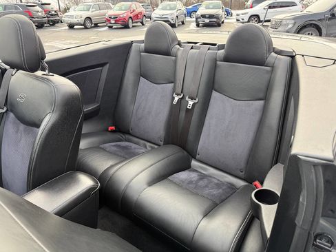 Used 2012 Chrysler 200 S image 18