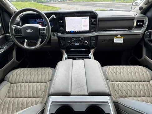 Used 2025 Ford F450 Platinum w/ Platinum Plus Package AWD/4WD image 10