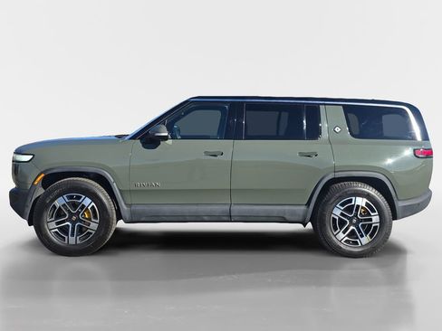 Used 2022 Rivian R1S Launch Edition image 2