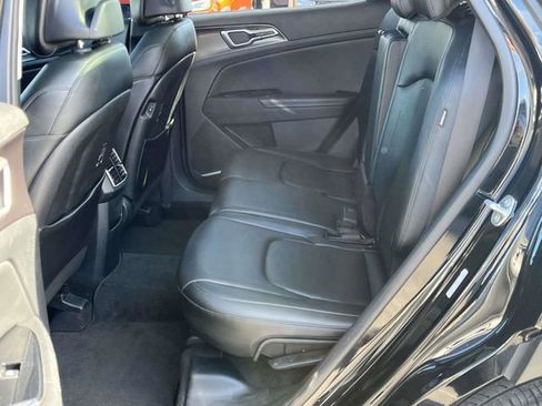 Used 2025 Kia Sportage EX w/ Premium Package image 16