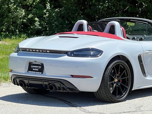 Used 2025 Porsche 718 Boxster GTS RWD image 9
