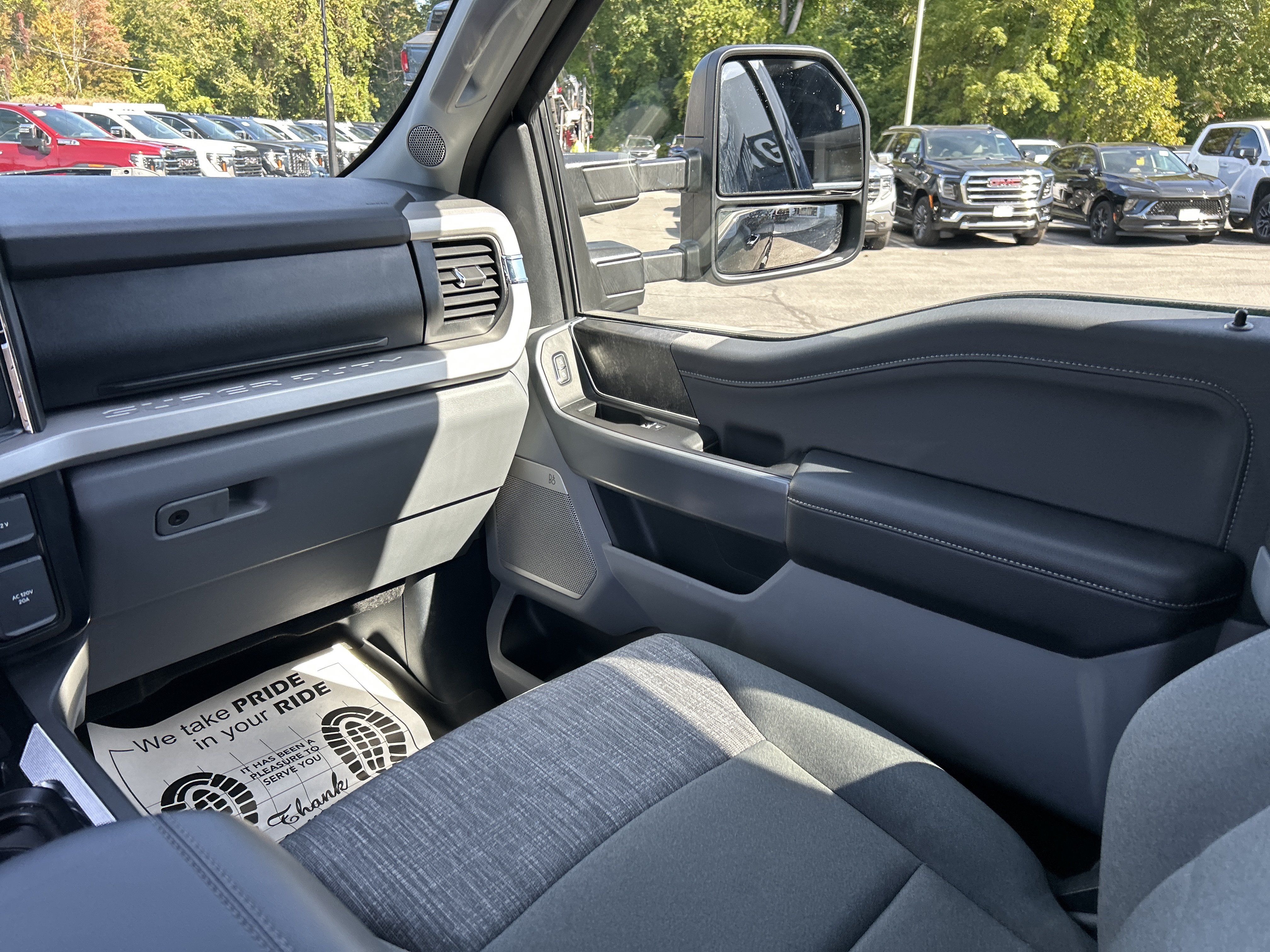 Used 2023 Ford F250 XLT w/ XLT Premium Package AWD/4WD image 25