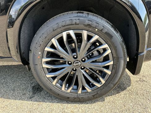 New 2026 Nissan Rogue Platinum w/ Tech Package AWD/4WD image 19