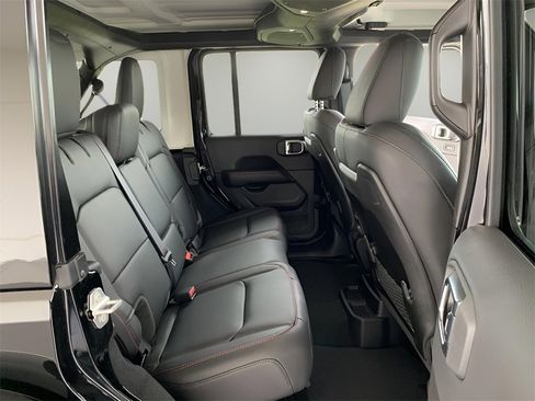 New 2025 Jeep Wrangler Rubicon image 40
