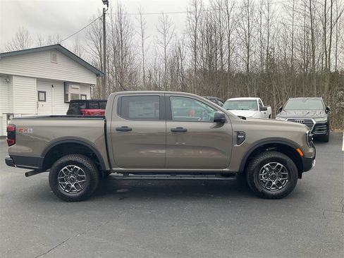 New 2025 Ford Ranger XLT w/ FX4 Off-Road Package image 4
