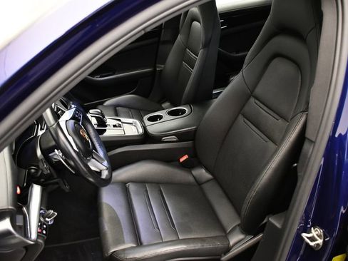 Used 2020 Porsche Panamera 4 image 39