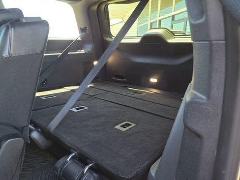 Used 2018 Ford Expedition XLT AWD/4WD image 33