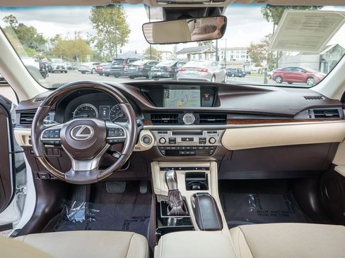 Used 2017 Lexus ES 350 image 48