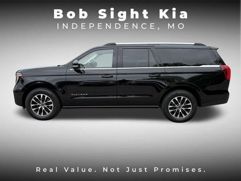 Used 2025 Ford Expedition Max Platinum AWD/4WD image 6