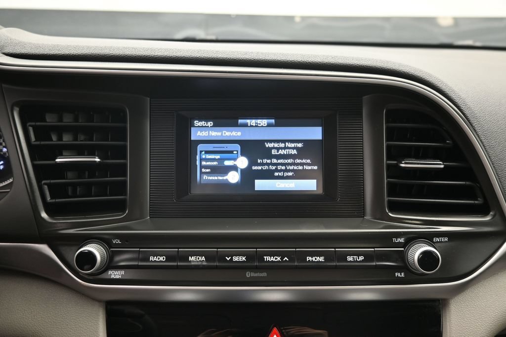 Used 2019 Hyundai Elantra SE FWD image 14