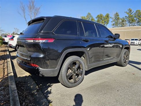 Used 2023 Jeep Grand Cherokee Limited w/ Luxury Tech Group II image 6
