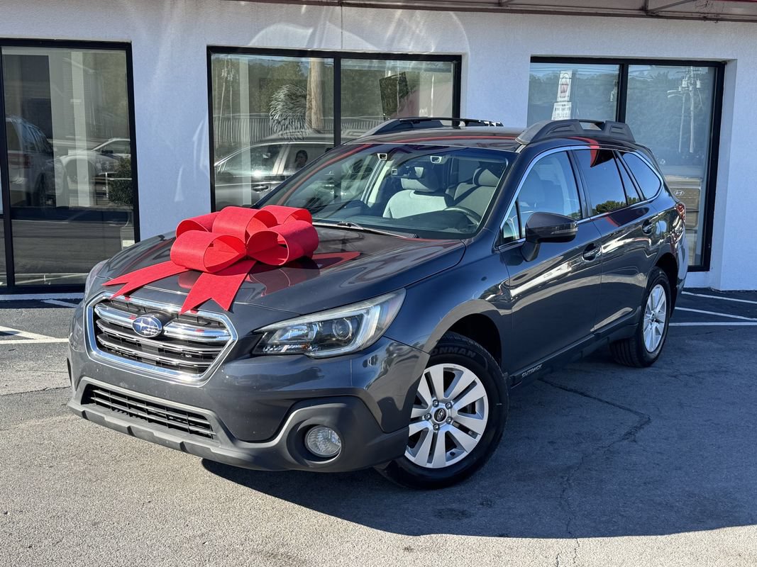 Used 2018 Subaru Outback 2.5i Premium AWD/4WD image 1