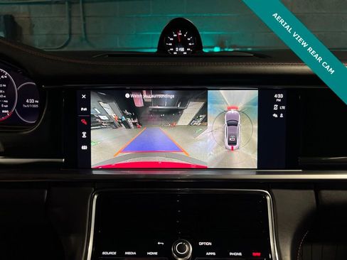 Used 2023 Porsche Panamera GTS image 10