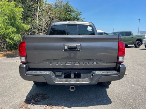 Used 2022 Toyota Tacoma SR w/ SR Convenience Package RWD image 4