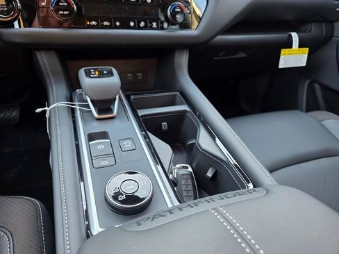 New 2026 Nissan Pathfinder SL AWD/4WD image 27