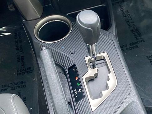 Used 2015 Toyota RAV4 XLE image 16