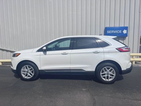 Used 2023 Ford Edge SEL w/ Convenience Package image 5