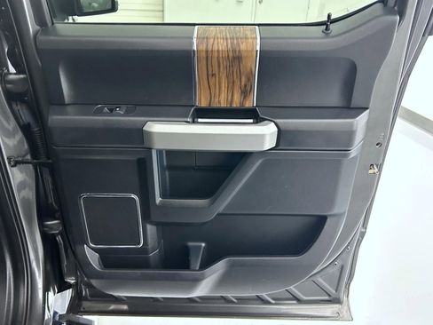 Used 2020 Ford F150 Lariat image 17