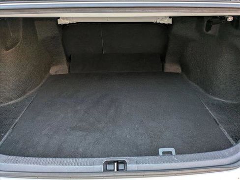 Used 2023 Toyota Camry SE image 7