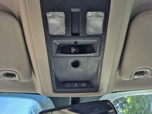 Used 2016 RAM 1500 Classic SLT image 39