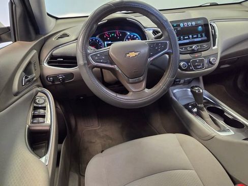 Used 2016 Chevrolet Malibu LT FWD image 13