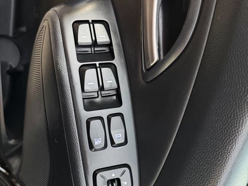 Used 2011 Hyundai Tucson Limited w/ Premium Pkg 3 image 36