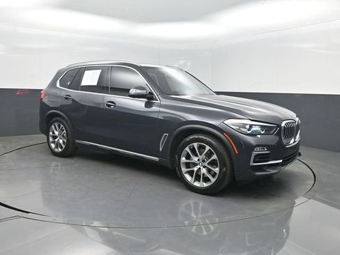 Used 2019 BMW X5 xDrive40i w/ Luxury Seating Package AWD/4WD image 32