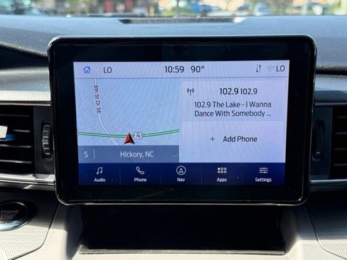 Used 2023 Ford Explorer XLT w/ Equipment Group 202A RWD image 18