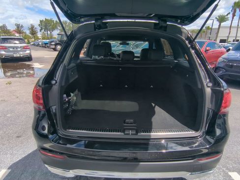 Certified 2021 Mercedes-Benz GLC 300 image 24