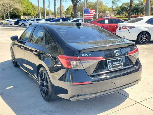 Used 2022 Honda Civic Sport image 5