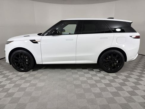 New 2026 Land Rover Range Rover Sport Dynamic SE image 2
